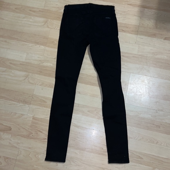 Black jeans with ripped knees - Picture 5 of 5